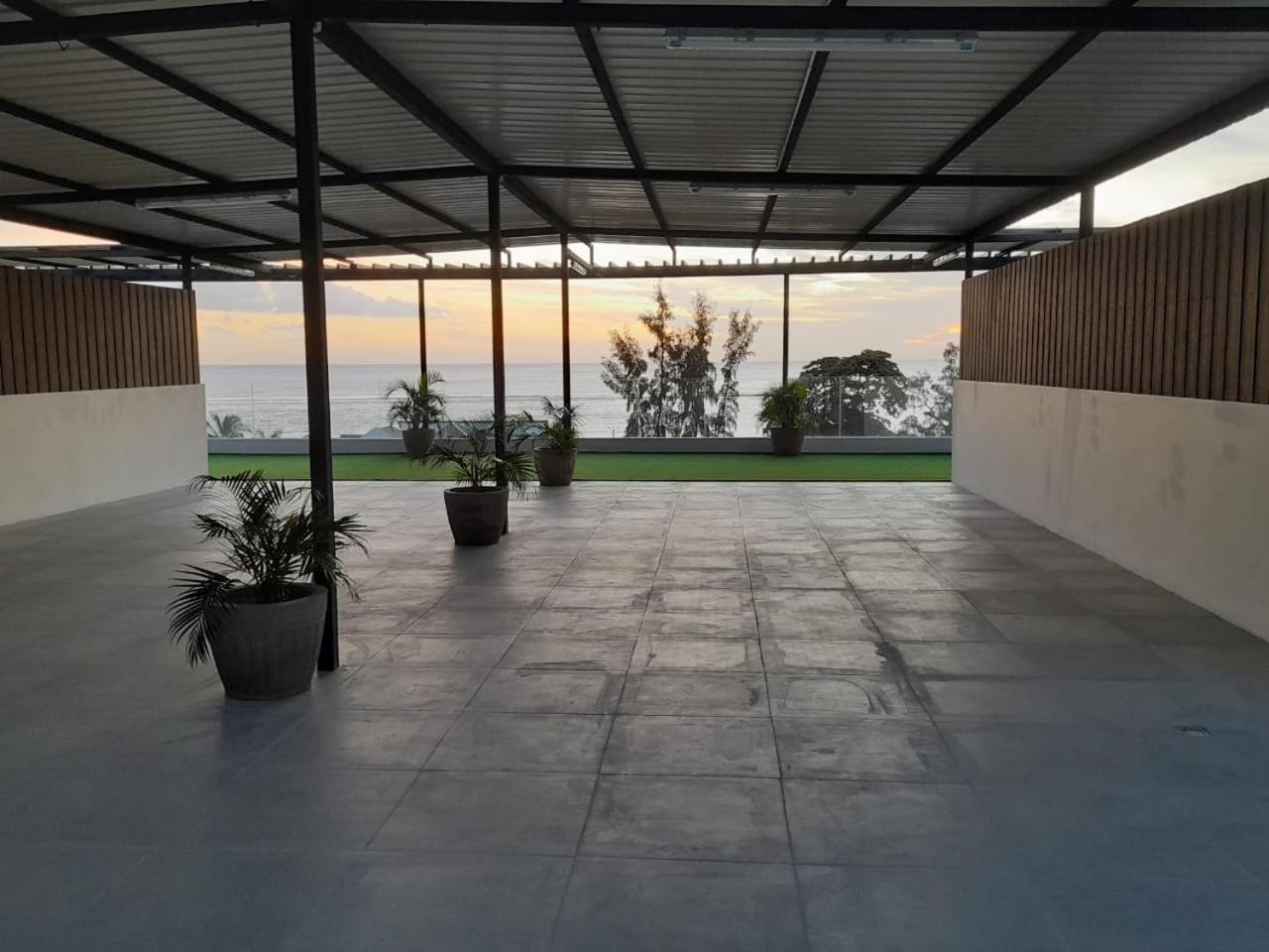 Seaside Escape Apartment *