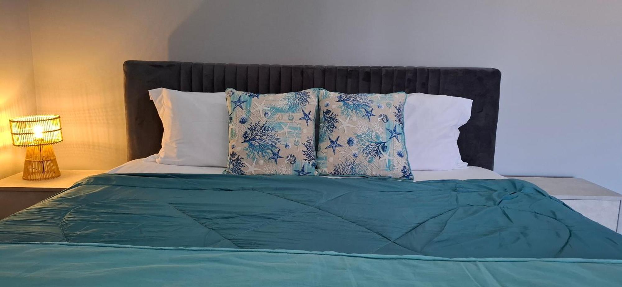Seaside Escape Apartment *